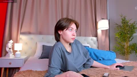 Emily online show from October 23, 2025, 1:38 am