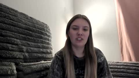 skiimaskabby online show from December 5, 2025, 2:31 am