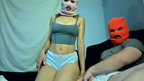 Snapshot of skimaskcouple89108 chatting on October 11, 2025, 2:55 am skimaskcouple89108 online show from October 11, 2025, 2:55 am