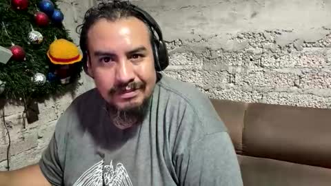 Snapshot of skinhell chatting on April 28, 2026, 3:00 am Elias online show from April 28, 2026, 3:00 am