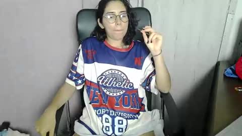 Snapshot of skinny333x chatting on July 29, 2026, 3:04 am skinny333x online show from July 29, 2026, 3:04 am