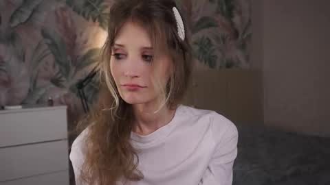 Emily online show from February 21, 2025, 10:48 pm