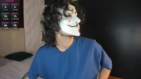 Snapshot of skinny_mac_ chatting on June 8, 2026, 1:22 pm Mac online show from June 8, 2026, 1:22 pm