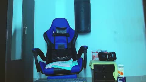 skinny marked online show from January 27, 2025, 3:47 am