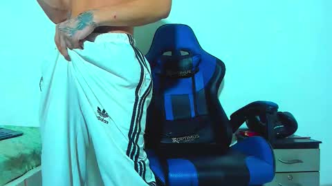 skinny marked online show from December 1, 2025, 6:13 pm