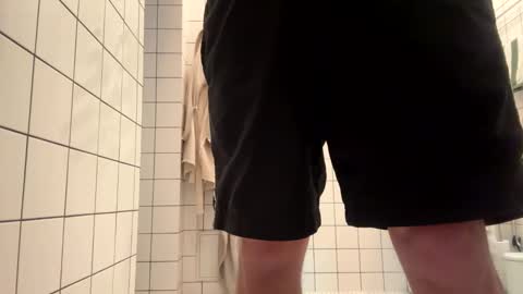 Snapshot of skinnyduderino chatting on December 1, 2025, 10:31 am skinnyduderino online show from December 1, 2025, 10:31 am