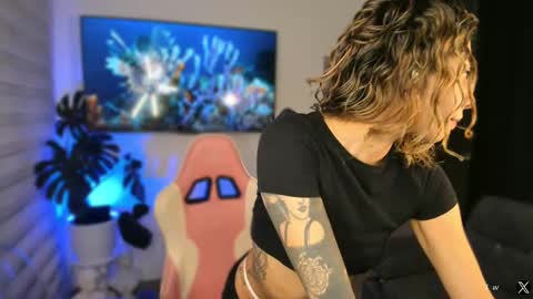 Manuela online show from September 10, 2025, 11:38 pm
