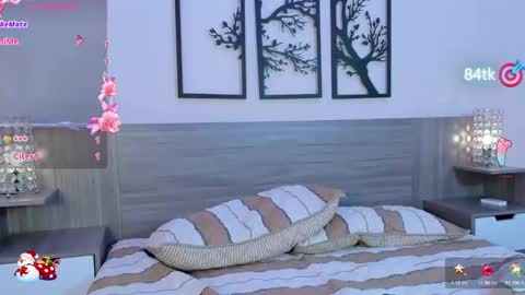 Snapshot of skinnyfoxyy chatting on December 21, 2024, 1:04 am Foxy online show from December 21, 2024, 1:04 am