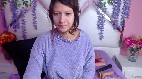  SKINNYHORNY   online show from December 3, 2024, 2:14 am