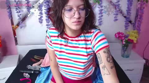  SKINNYHORNY   online show from February 12, 2025, 3:07 am