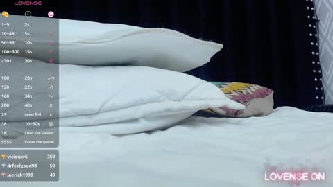 Karla  online show from December 31, 2024, 9:10 am