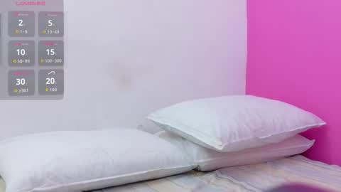 Snapshot of skinnyneighbour_ chatting on February 25, 2026, 3:05 am Karla online show from February 25, 2026, 3:05 am