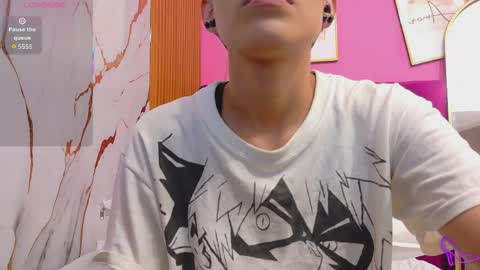 Snapshot of skinnyneighbour_ chatting on May 12, 2026, 3:36 am Karla online show from May 12, 2026, 3:36 am