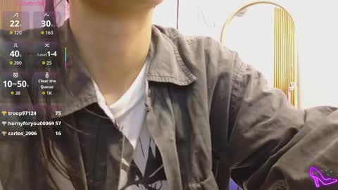 Snapshot of skinnyneighbour_ chatting on May 13, 2026, 2:53 am Karla online show from May 13, 2026, 2:53 am