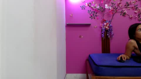 Snapshot of skinnysofia18 chatting on February 22, 2026, 1:31 pm sofia online show from February 22, 2026, 1:31 pm