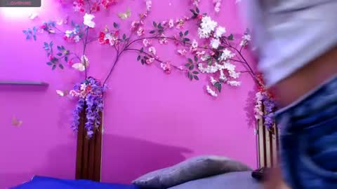sofia online show from June 26, 2026, 1:48 pm