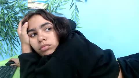sofia online show from July 4, 2026, 2:34 pm