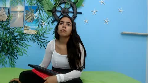 sofia online show from July 5, 2026, 1:51 pm