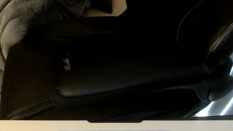 Snapshot of skizzle14 chatting on May 31, 2026, 9:16 pm skizzle14 online show from May 31, 2026, 9:16 pm