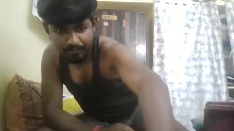 Snapshot of sklavepappu143 chatting on June 2, 2026, 8:05 am Indianslut1431 online show from June 2, 2026, 8:05 am