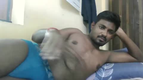 Snapshot of sklavepappu143 chatting on July 4, 2026, 8:09 am Indianslut1431 online show from July 4, 2026, 8:09 am