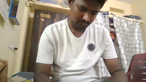 Snapshot of sklavepappu143 chatting on July 16, 2026, 5:35 am Indianslut1431 online show from July 16, 2026, 5:35 am