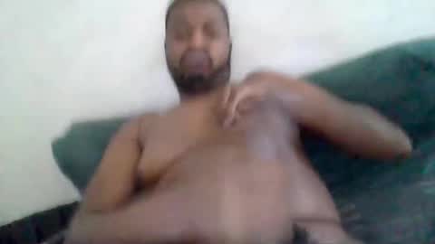 Snapshot of skulldaddy1 chatting on May 26, 2026, 1:18 pm skulldaddy1 online show from May 26, 2026, 1:18 pm
