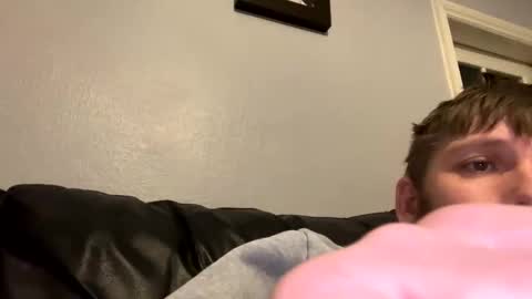 Snapshot of skuzzy25 chatting on January 4, 2025, 8:16 pm skuzzy25 online show from January 4, 2025, 8:16 pm