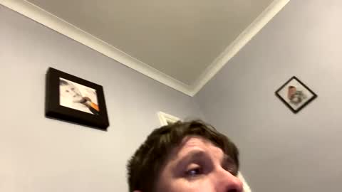 Snapshot of skuzzy25 chatting on January 10, 2025, 2:25 am skuzzy25 online show from January 10, 2025, 2:25 am