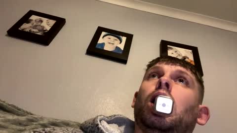 Snapshot of skuzzy25 chatting on January 19, 2025, 12:49 am skuzzy25 online show from January 19, 2025, 12:49 am