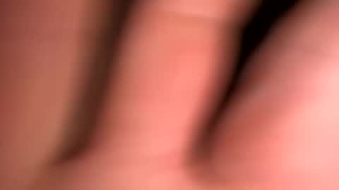 Snapshot of skuzzy25 chatting on February 22, 2025, 5:35 pm skuzzy25 online show from February 22, 2025, 5:35 pm