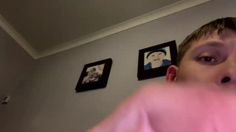 Snapshot of skuzzy25 chatting on March 3, 2025, 4:58 am skuzzy25 online show from March 3, 2025, 4:58 am