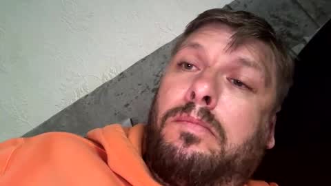 Snapshot of skuzzy25 chatting on September 26, 2025, 5:17 pm skuzzy25 online show from September 26, 2025, 5:17 pm