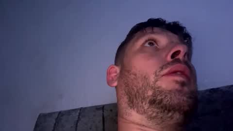 Snapshot of skuzzy25 chatting on November 1, 2025, 7:10 am skuzzy25 online show from November 1, 2025, 7:10 am