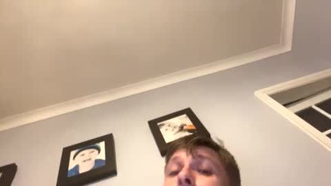 Snapshot of skuzzy25 chatting on November 15, 2025, 6:26 pm skuzzy25 online show from November 15, 2025, 6:26 pm