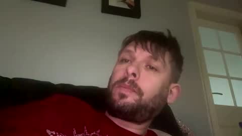 Snapshot of skuzzy25 chatting on November 20, 2025, 8:14 am skuzzy25 online show from November 20, 2025, 8:14 am