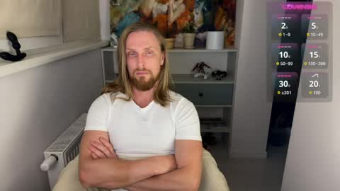 Snapshot of sky_guy25 chatting on June 5, 2026, 9:53 pm sky_guy25 online show from June 5, 2026, 9:53 pm