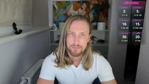 Snapshot of sky_guy25 chatting on June 25, 2026, 7:40 pm sky_guy25 online show from June 25, 2026, 7:40 pm
