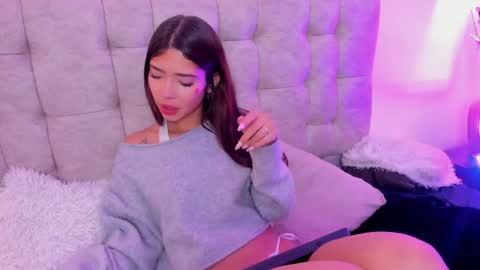 sky_n_zayn online show from May 20, 2026, 12:22 pm