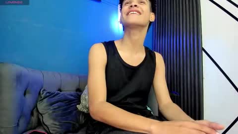 Snapshot of sky_rivers chatting on November 30, 2025, 3:10 am sky_rivers online show from November 30, 2025, 3:10 am