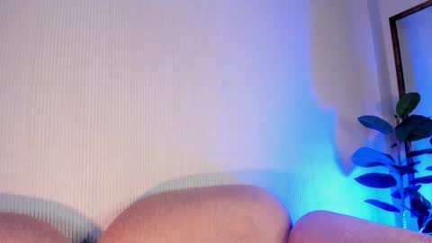 Snapshot of sky_rosee chatting on October 31, 2025, 1:23 pm Sky online show from October 31, 2025, 1:23 pm