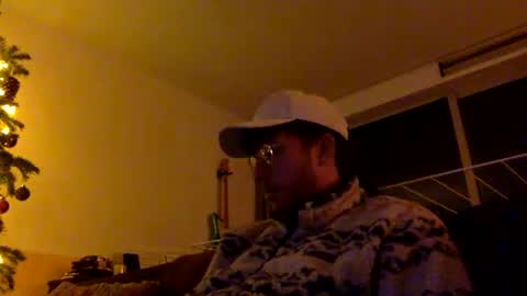 skyisthelimit1995 online show from December 18, 2025, 4:57 pm