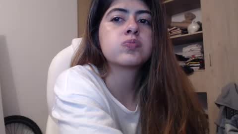 Skyler online show from December 31, 2024, 4:49 am