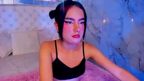 Snapshot of skyler_rouse chatting on June 10, 2026, 7:35 pm skyler_rouse online show from June 10, 2026, 7:35 pm