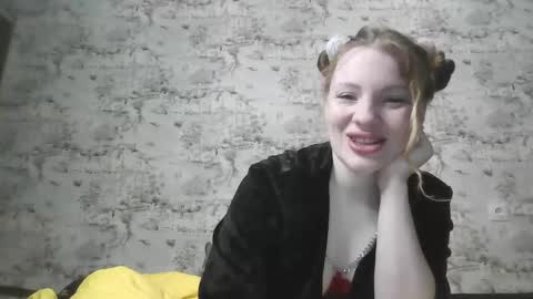 Snapshot of skyler_wans chatting on February 15, 2025, 9:37 pm Skyler online show from February 15, 2025, 9:37 pm