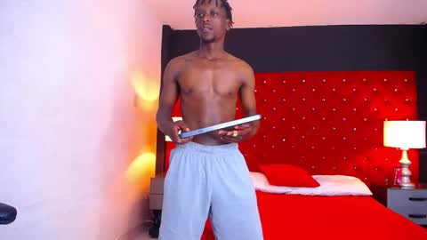 Snapshot of skylerbigxxx chatting on September 28, 2025, 3:45 am SKYLERBIGXXX online show from September 28, 2025, 3:45 am