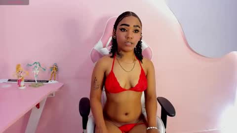 skylerbloom online show from December 2, 2025, 1:44 am