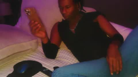 skyonetoo3 online show from September 15, 2025, 4:56 am