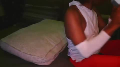 skyonetoo3 online show from October 20, 2025, 3:07 am