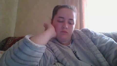 skyressie333 online show from April 7, 2026, 5:19 am